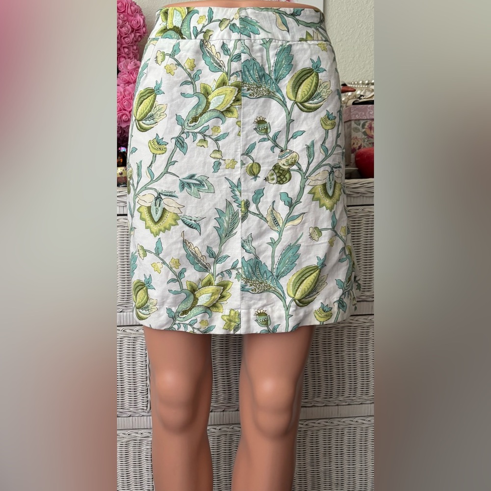 Ann Taylor LOFT Mini Skirt Linen Green Yellow Floral Print on White Size 4P